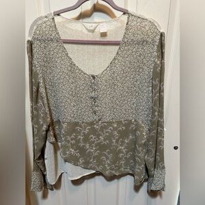 J. Jill Vintage sheer Women's handkerchief style Blouse - Olive and Cream XL